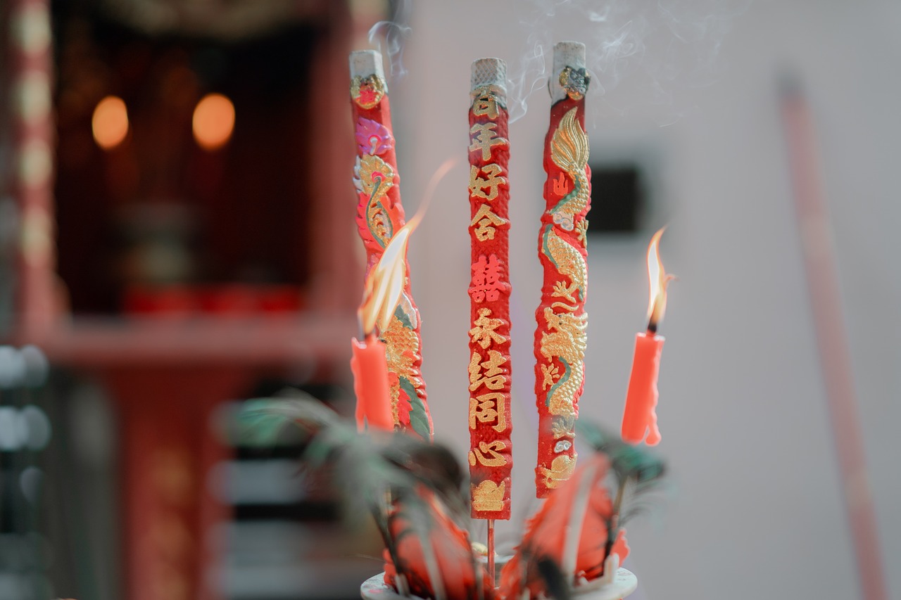 traditional  candle  chinese free photo