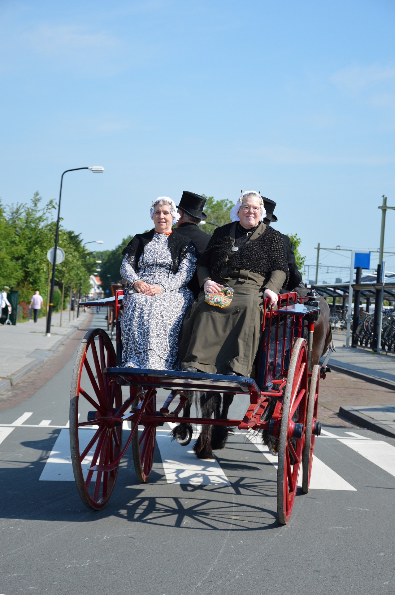 tradition holland clothing free photo