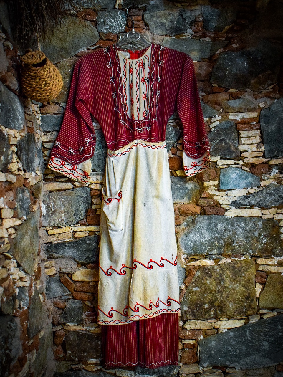 traditional costume  wall  village free photo
