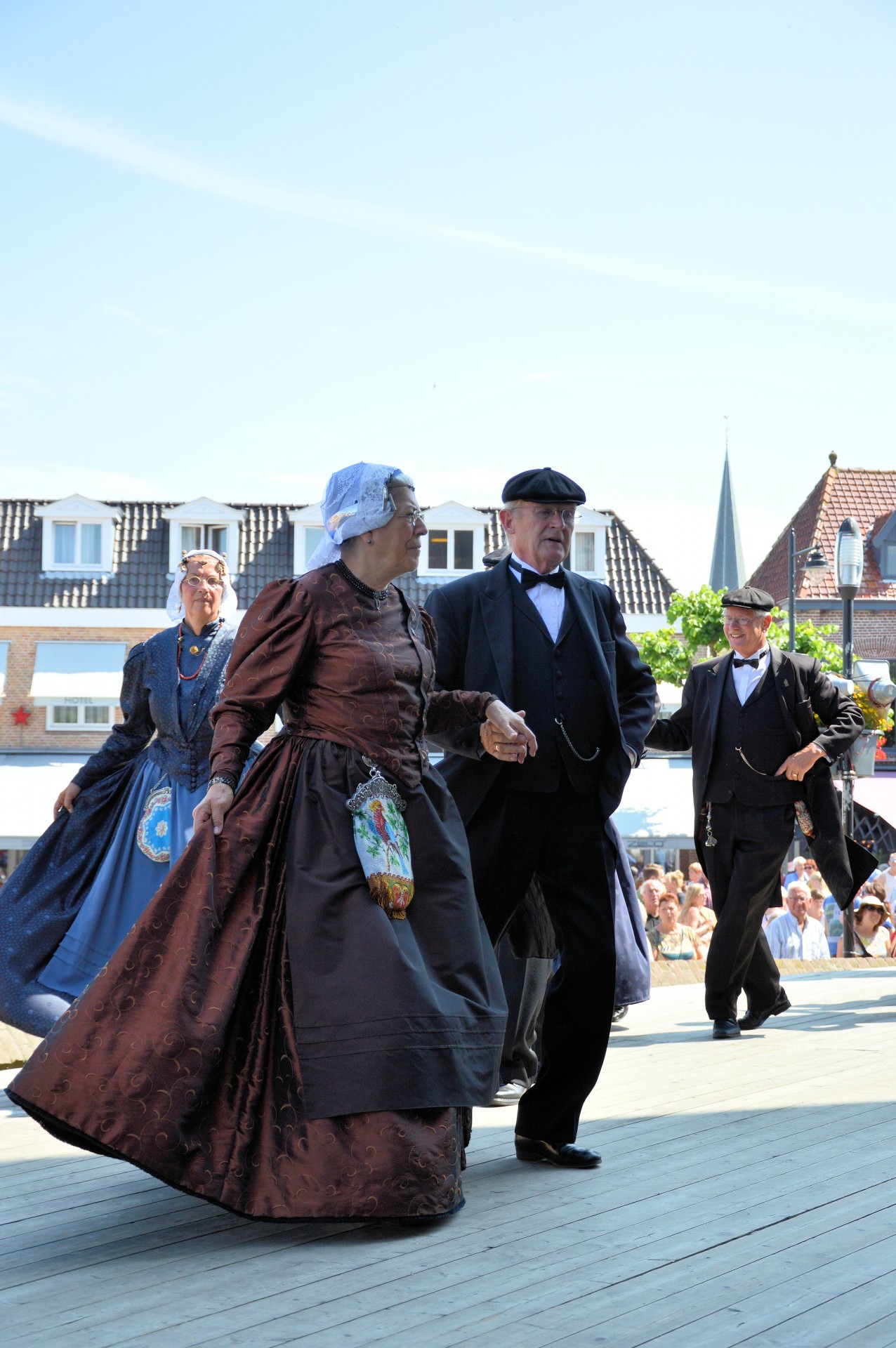 tradition holland dancing free photo