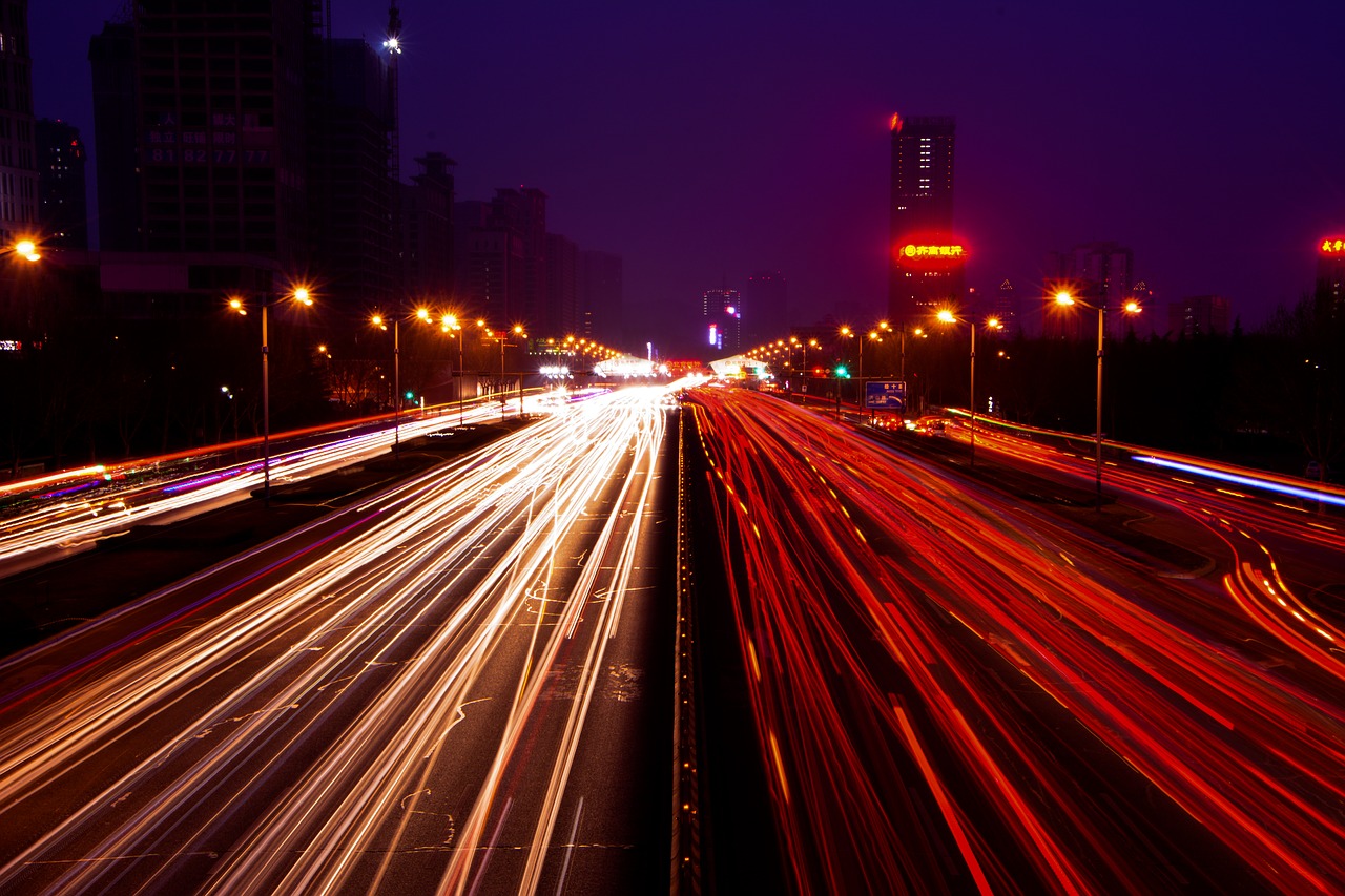 traffic light night free photo