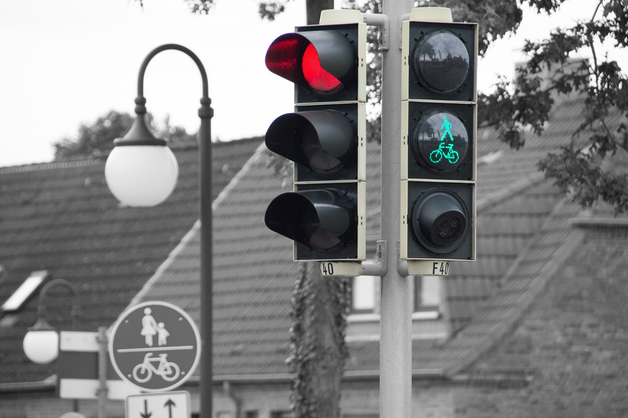 edit-free-photo-of-traffic-lights-road-traffic-signal-junction-rules-of