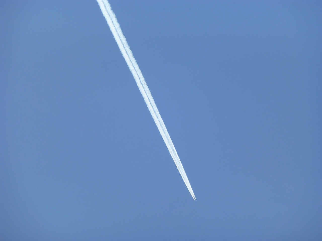 trail airplane blue sky free photo