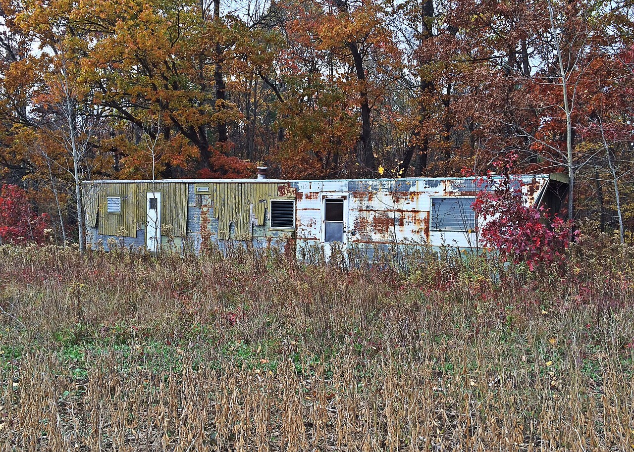trailer mobile home abandoned old free photo