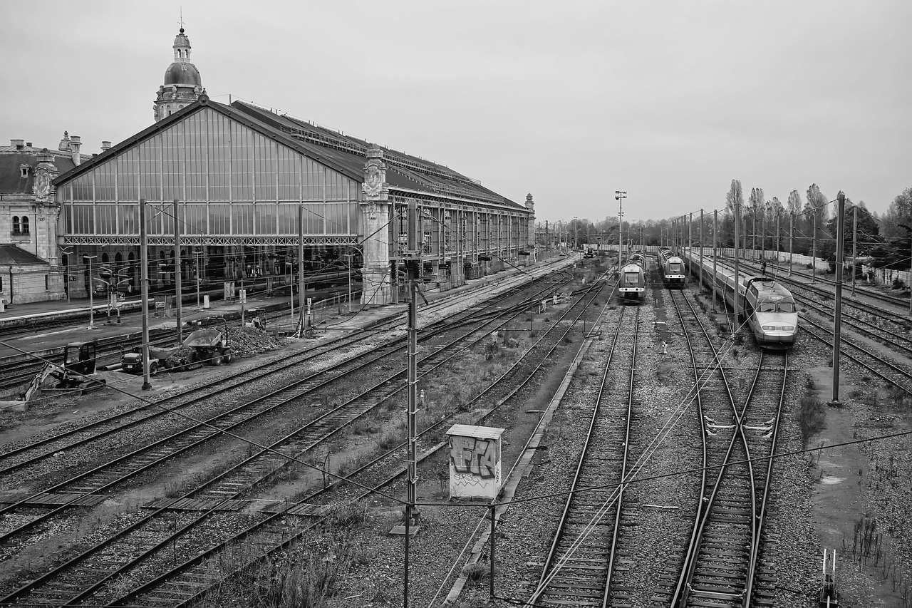 train station railway free photo