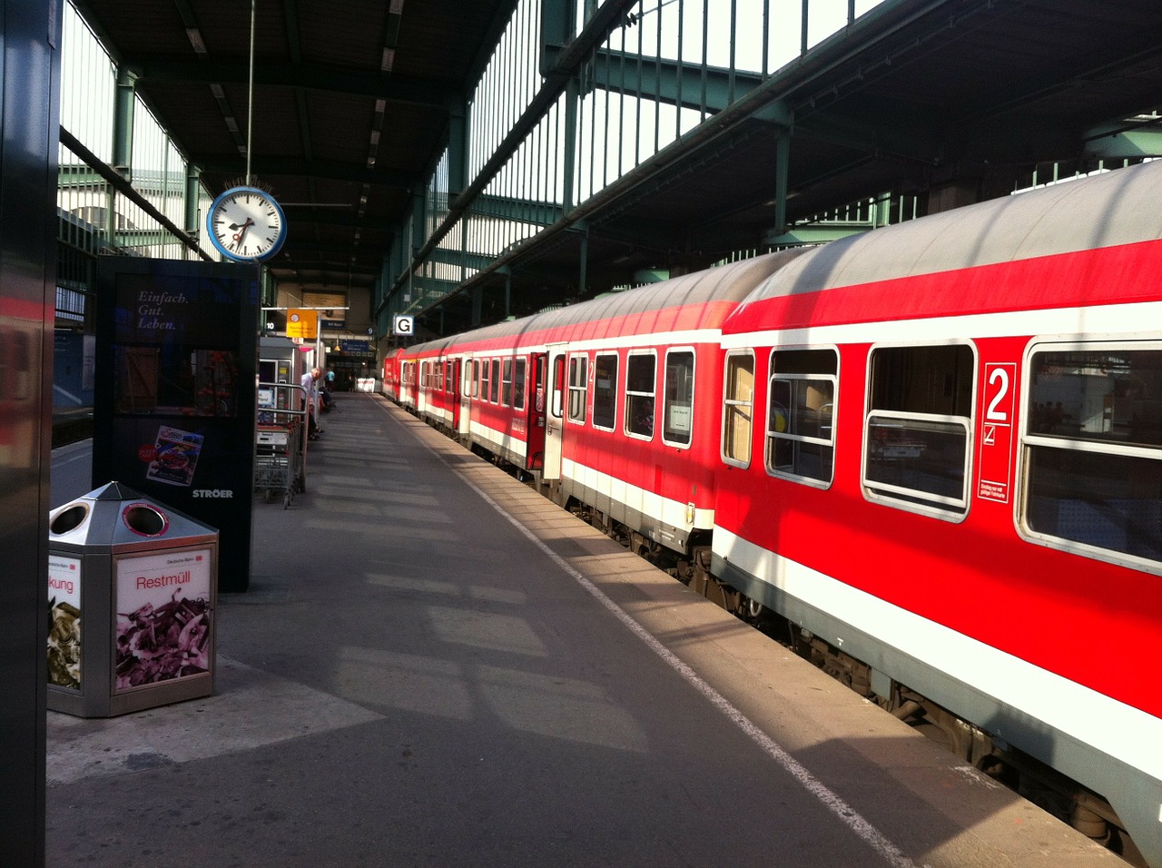 train railway station stuttgart free photo