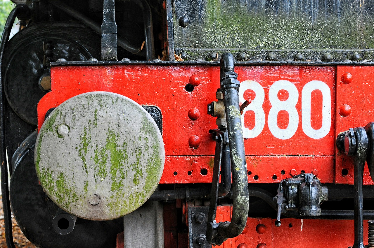 train texture iron free photo