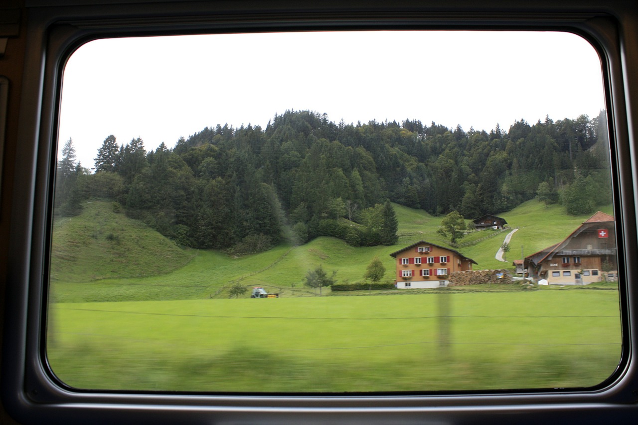 train window bls free photo