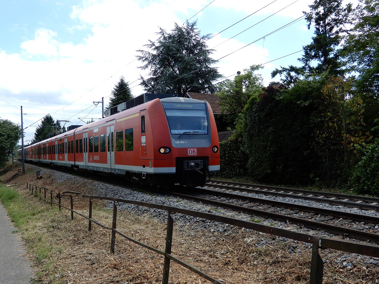 train track green free photo