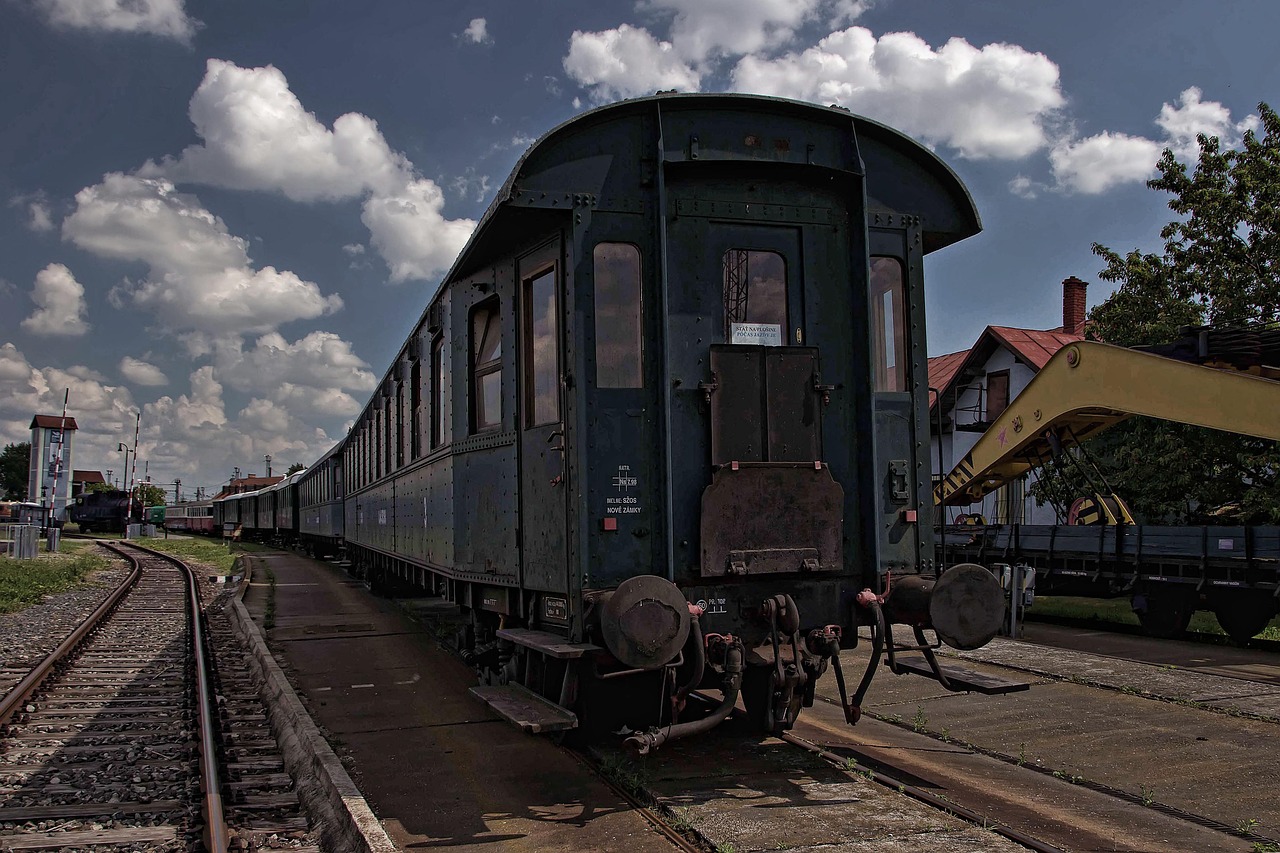 train wagons railway free photo