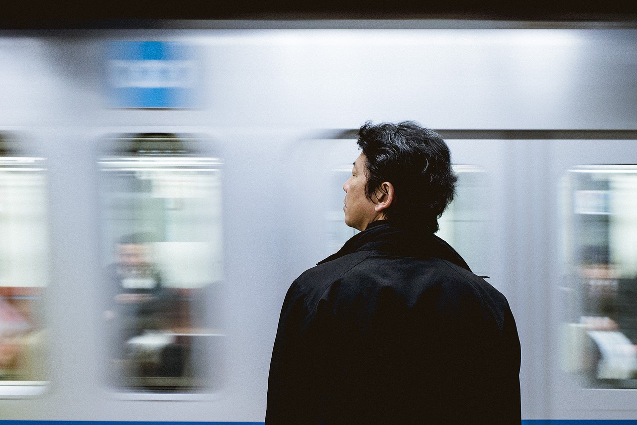 train station speed free photo