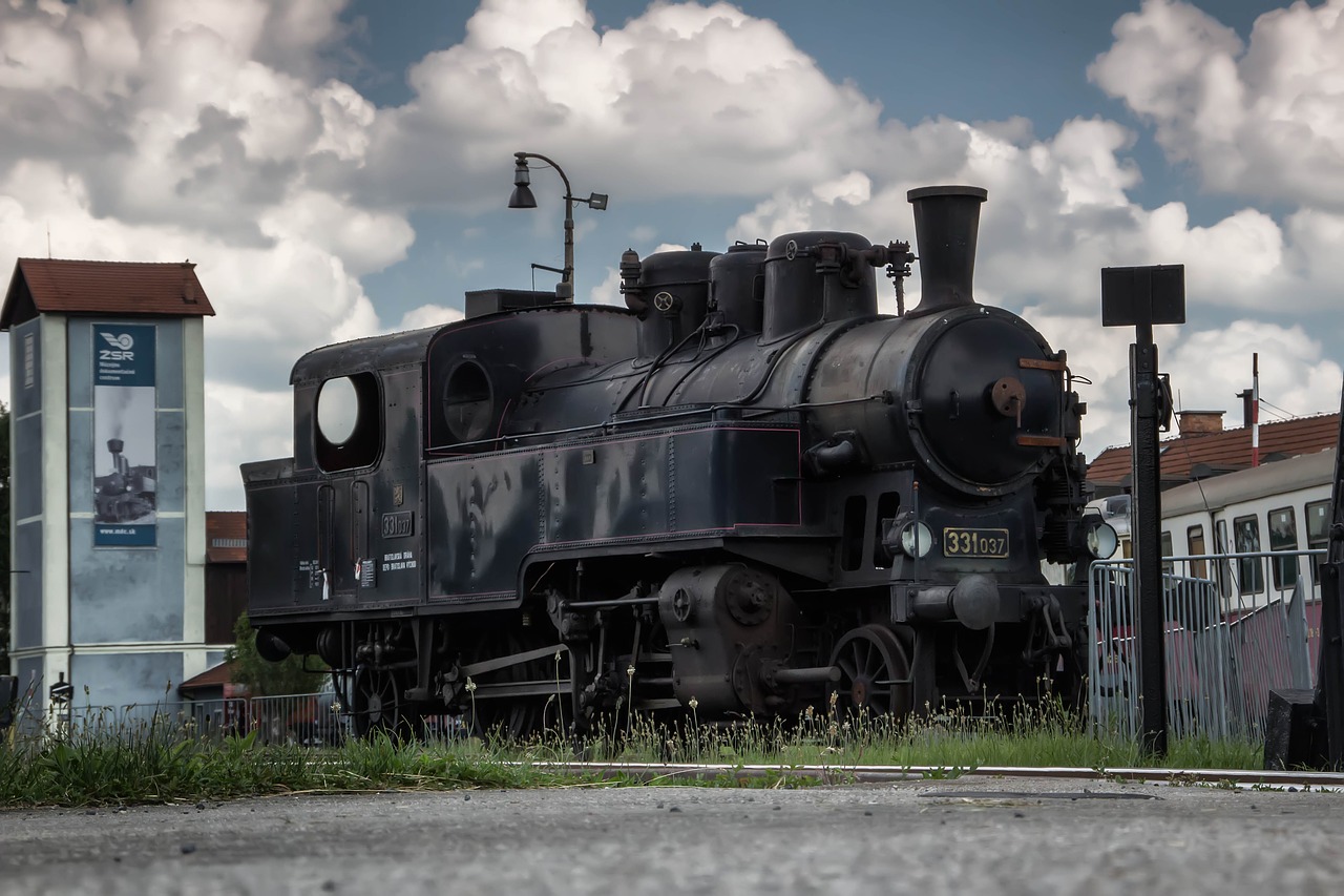 train wagons steam locomotive free photo