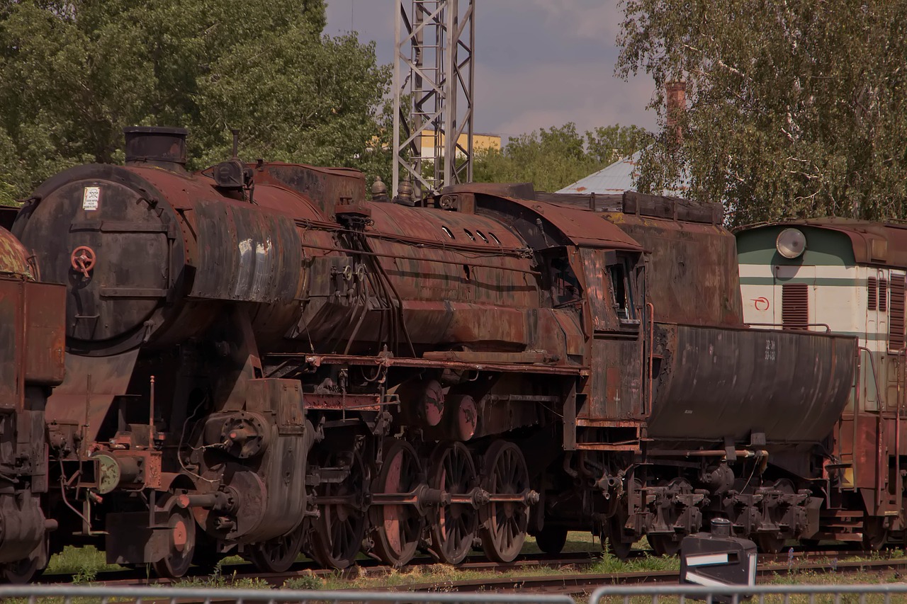 train wagons steam locomotive free photo