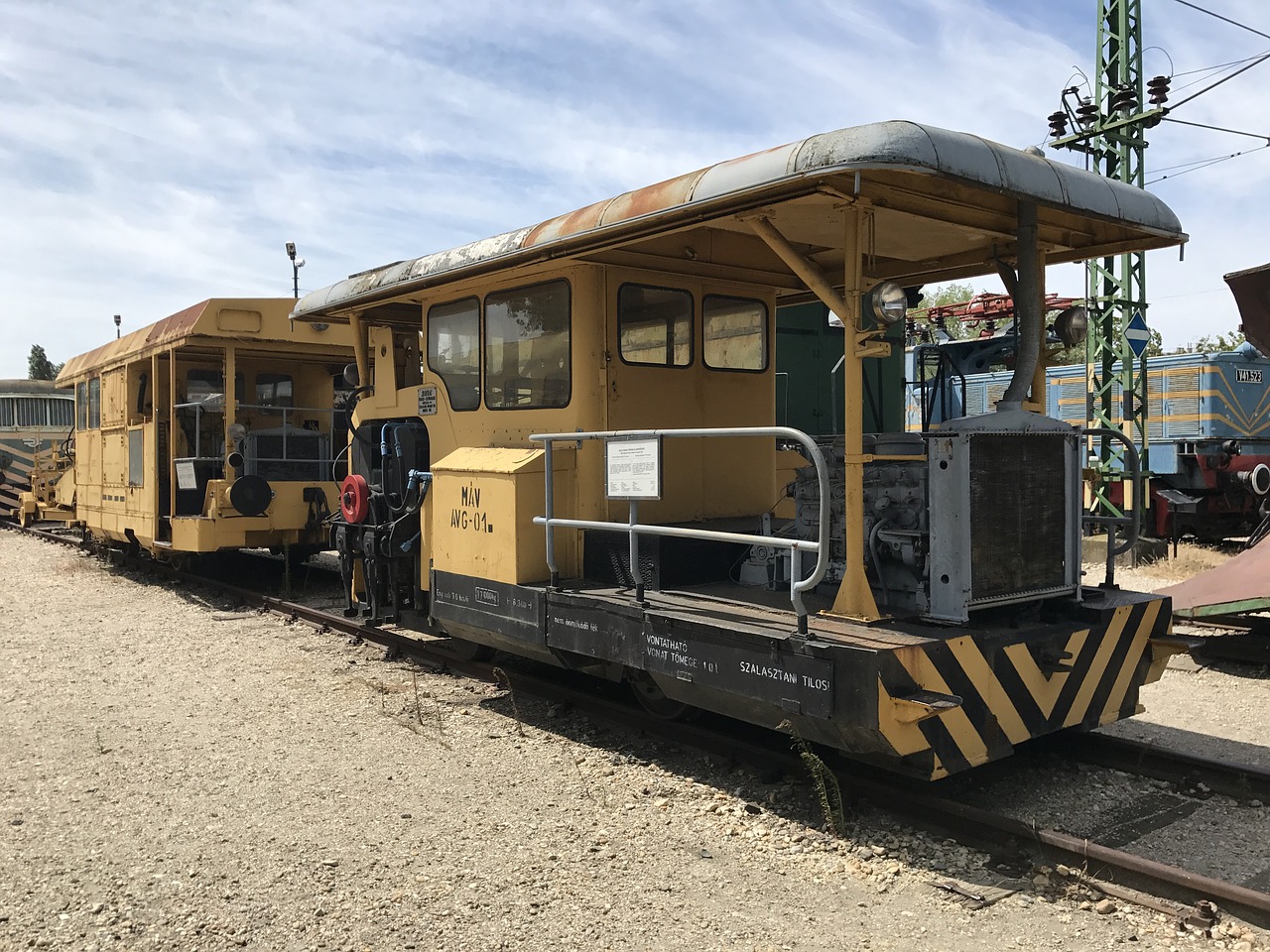 train locomotive railway history park free photo