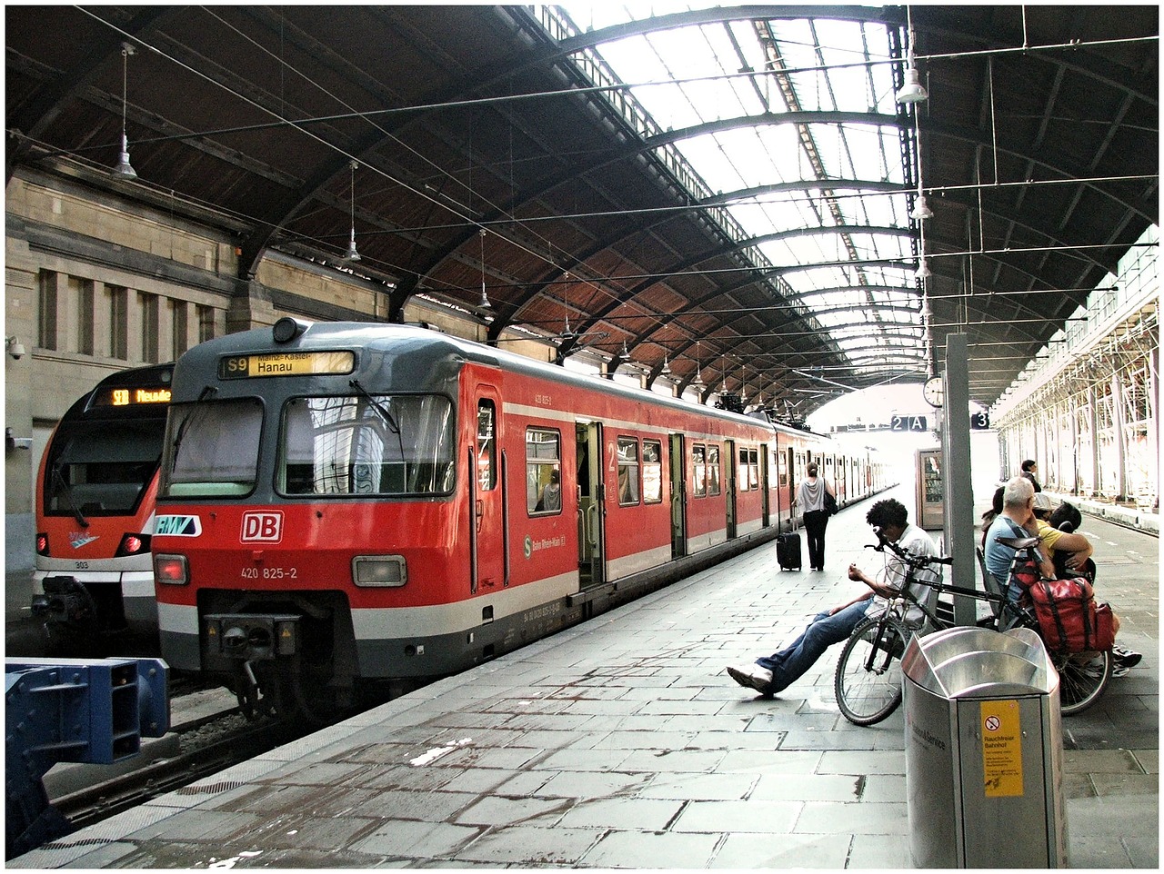 train germany mainz free photo