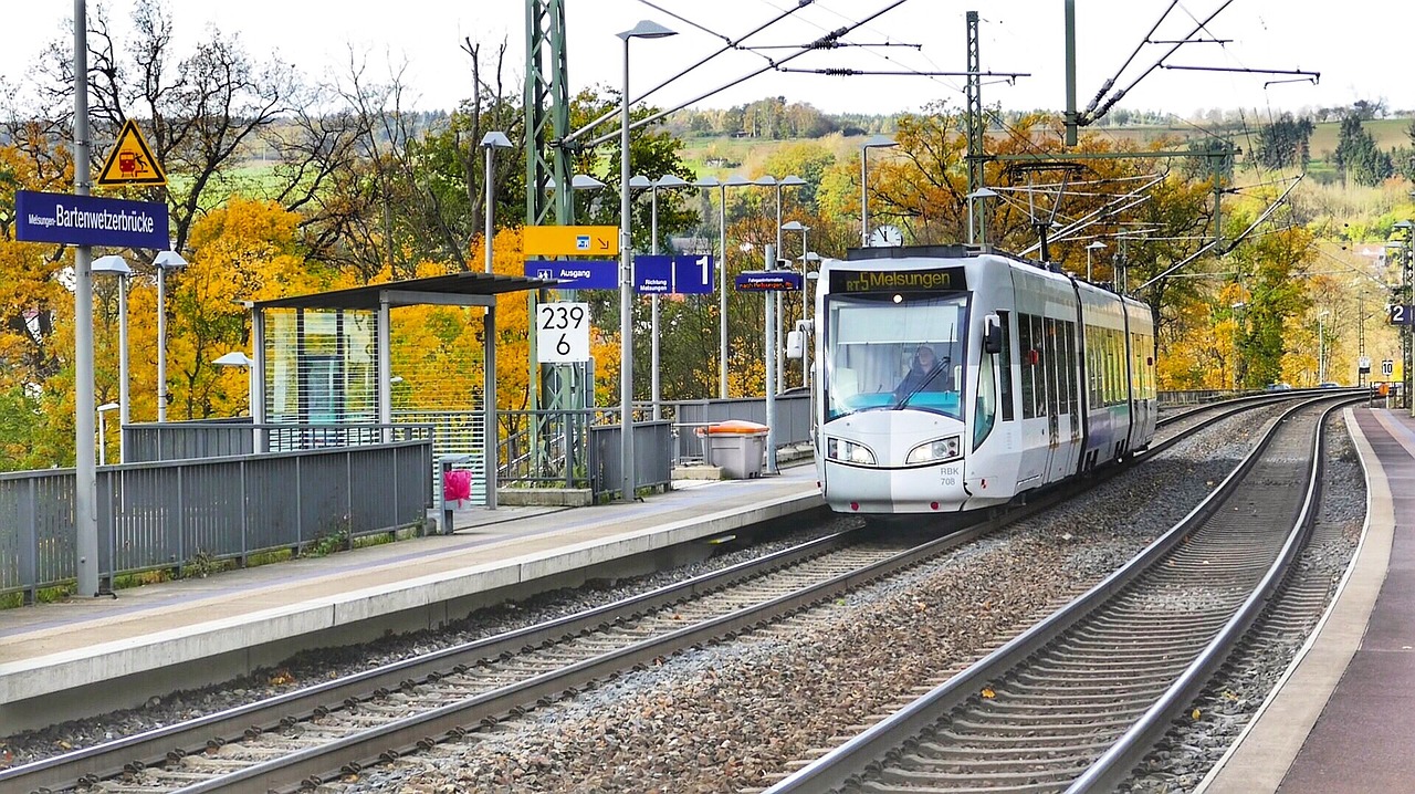 train railway railway line free photo