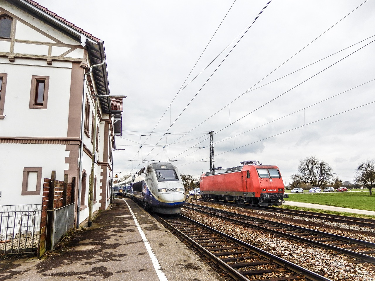 train railway railway line free photo