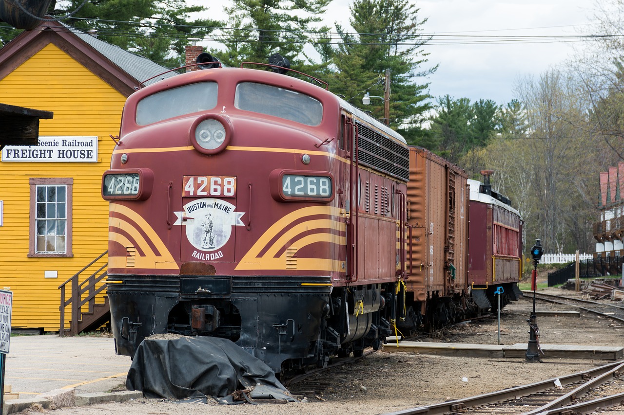 train railroad track railway free photo