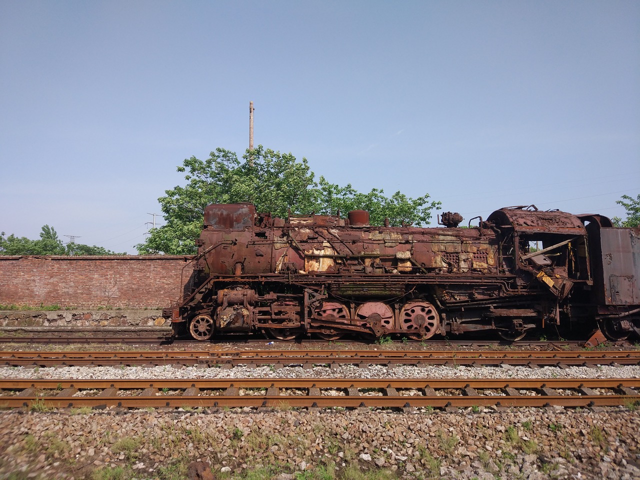 train  machinery  industrial free photo