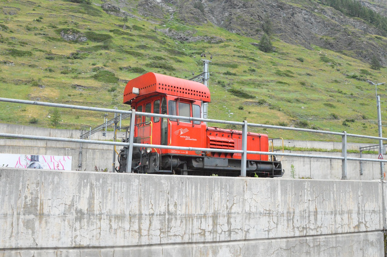 train  shunter  diesel free photo