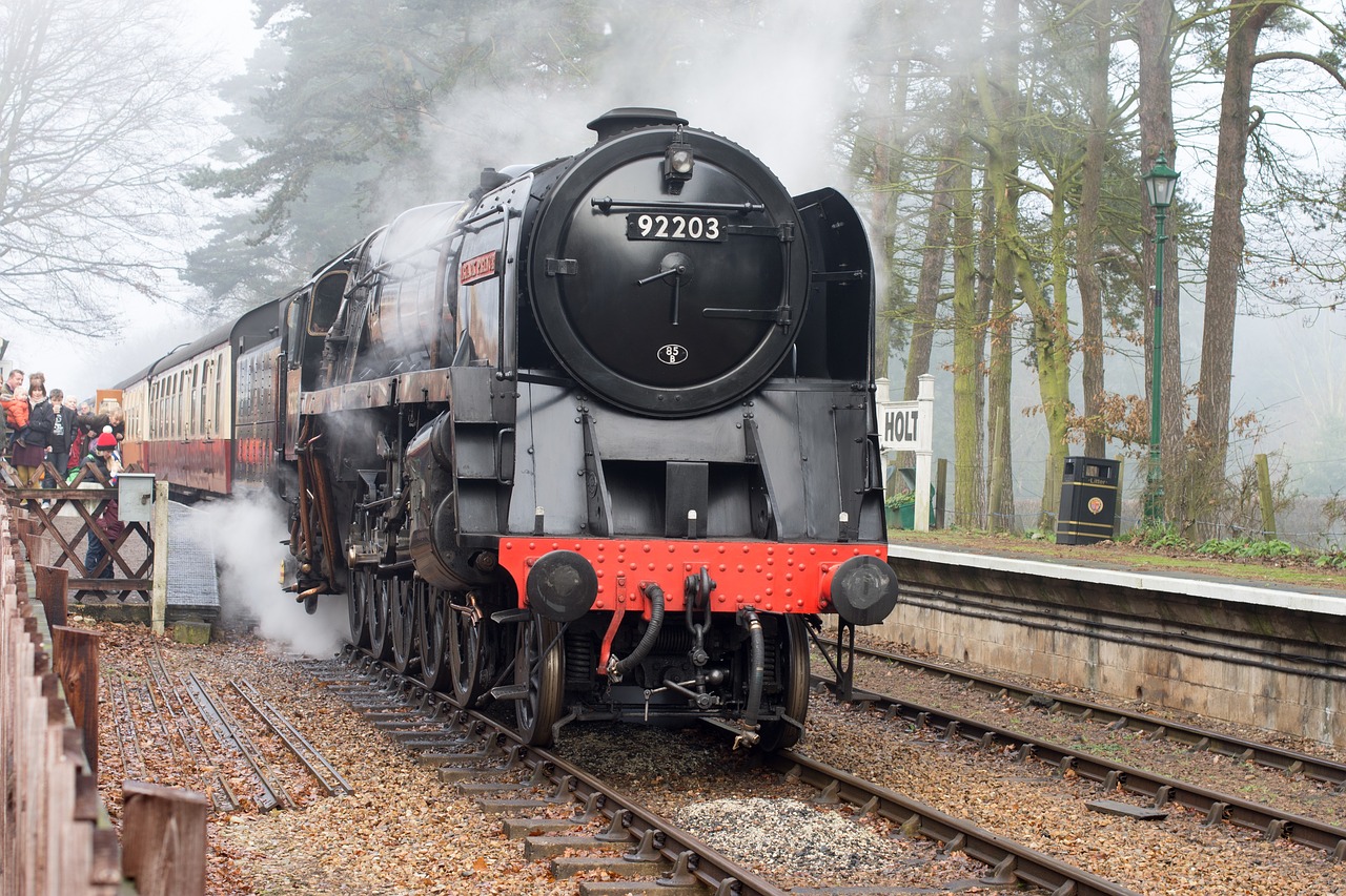 train  locomotive  diesel free photo