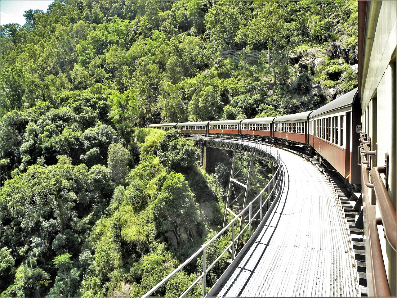 train  railway  mountain free photo