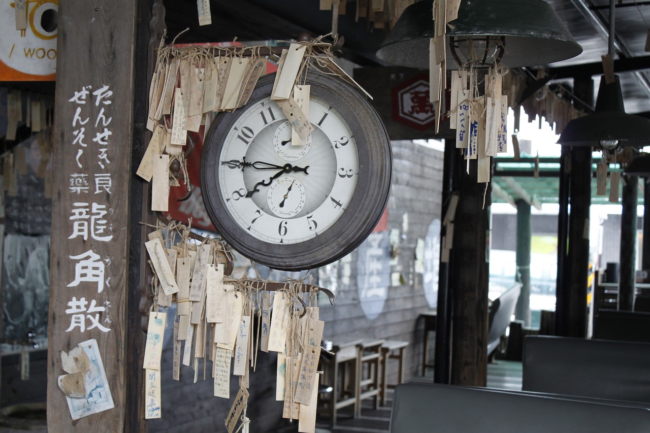 train station clock free photo