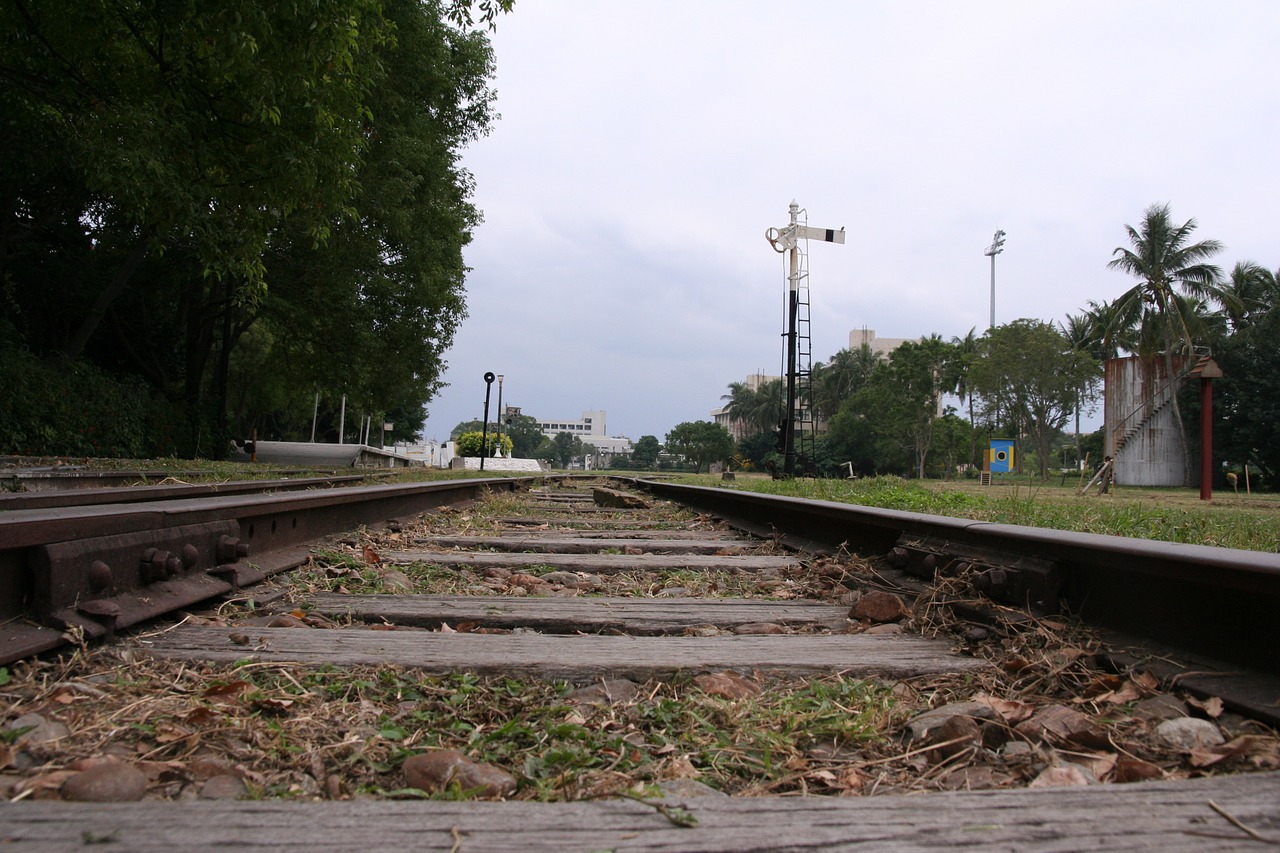 train railroad railway free photo