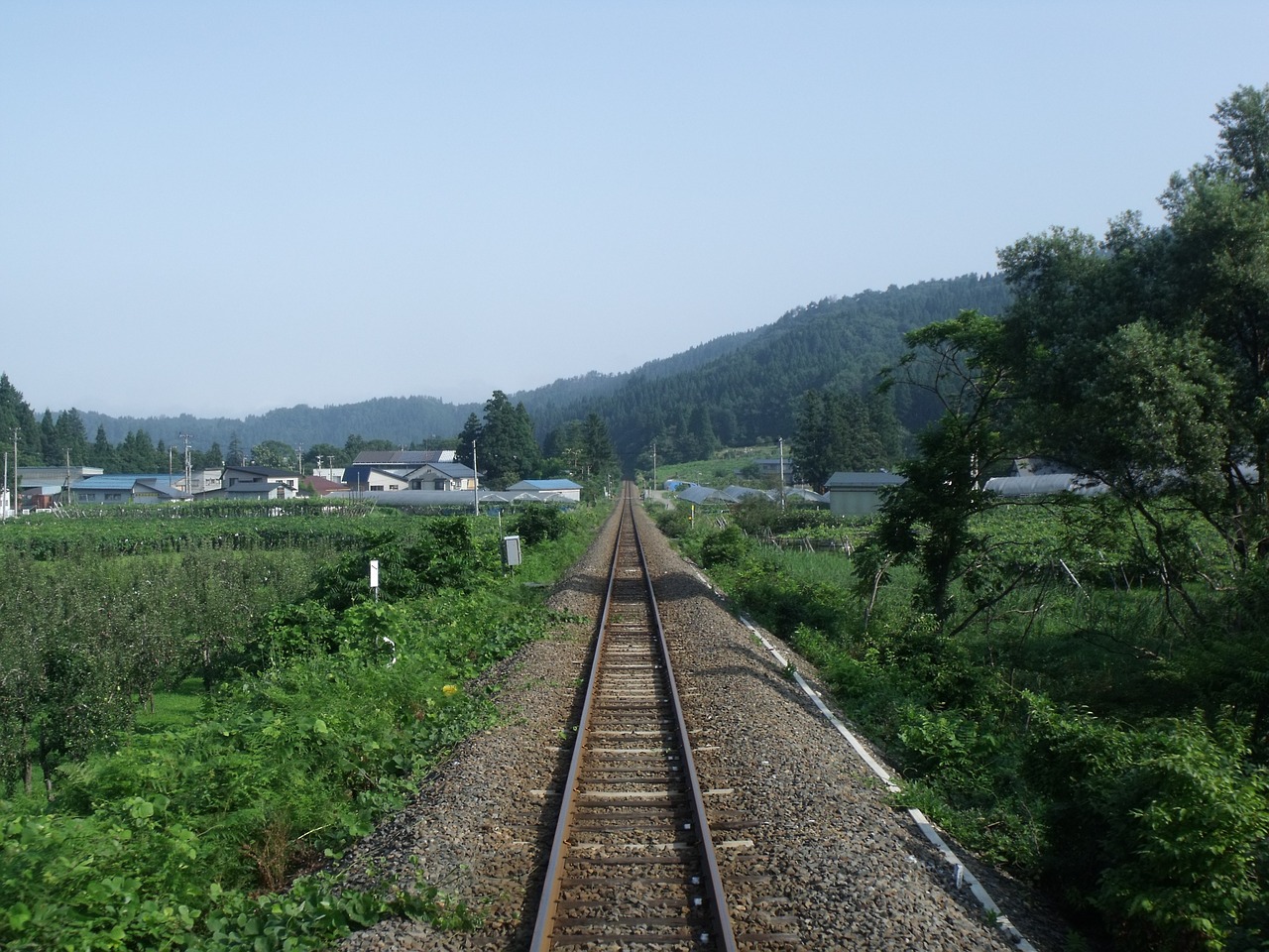 train track countryside free photo