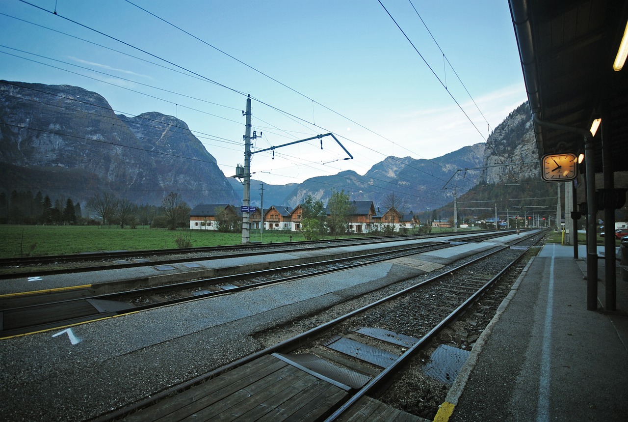 train station tracks free photo