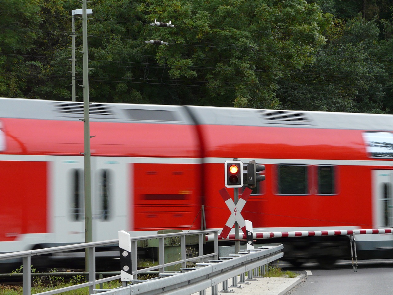 train barrier bahnschranke free photo