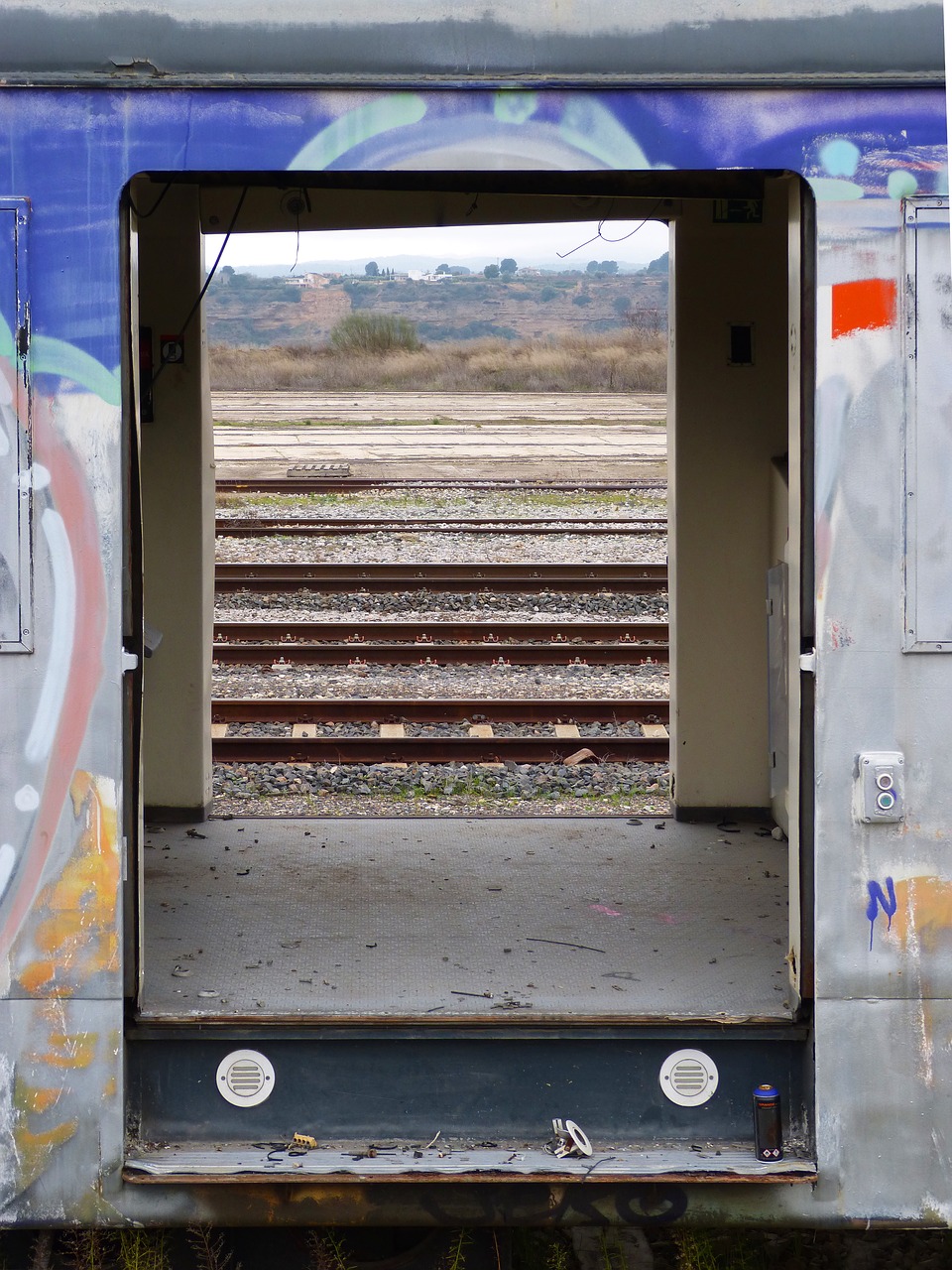 train door abandoned vandalism free photo
