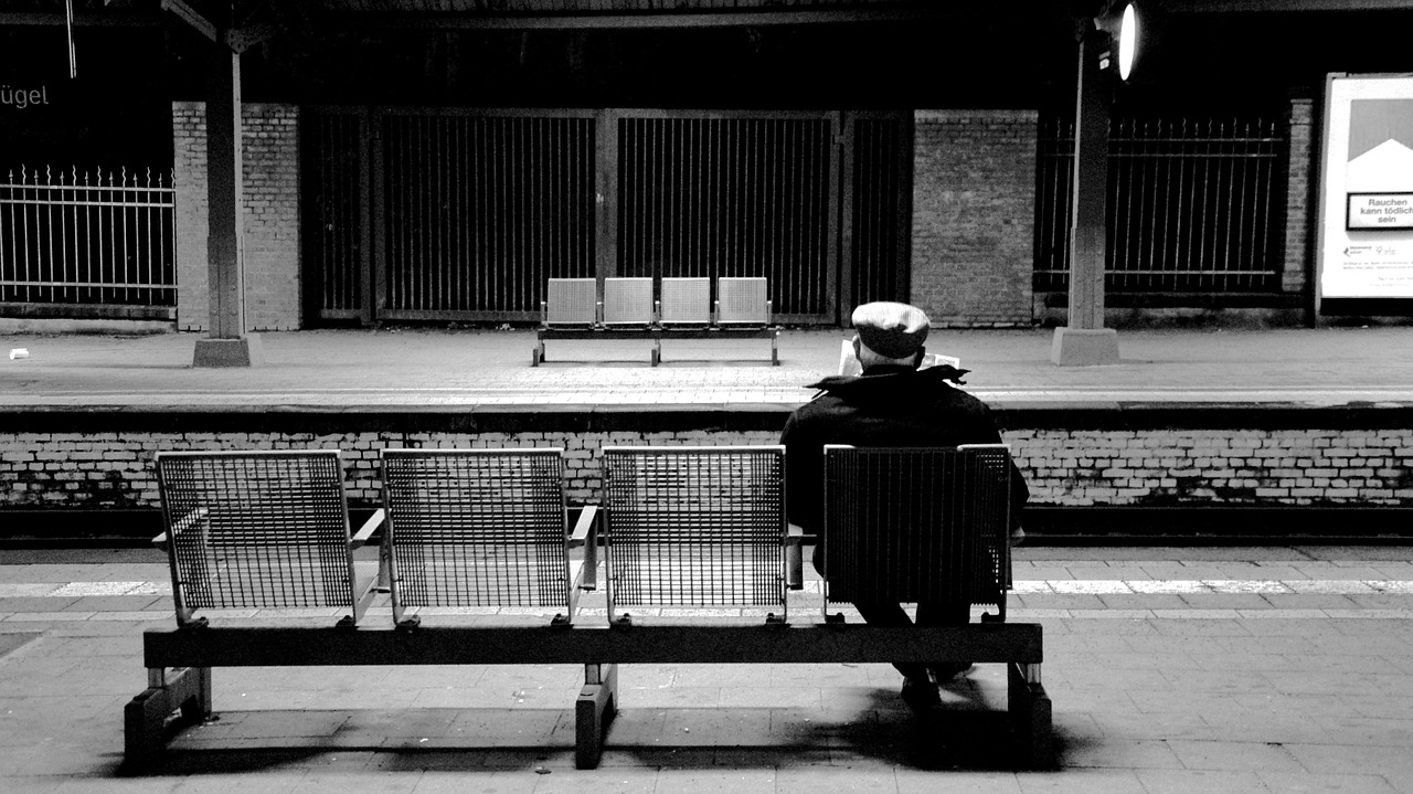 train station the old man bench free photo