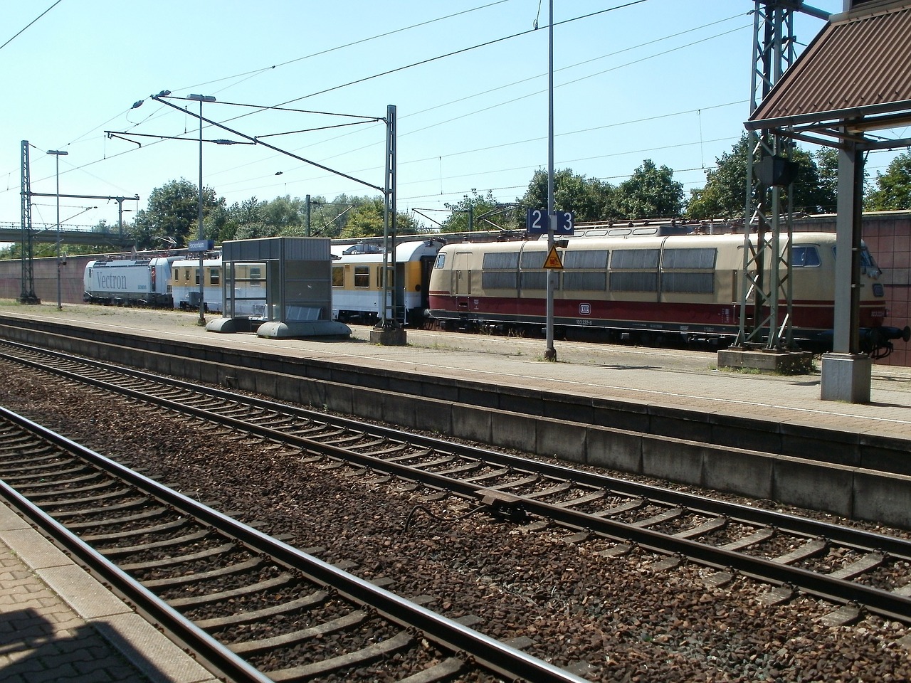train station platform hockenheim free photo