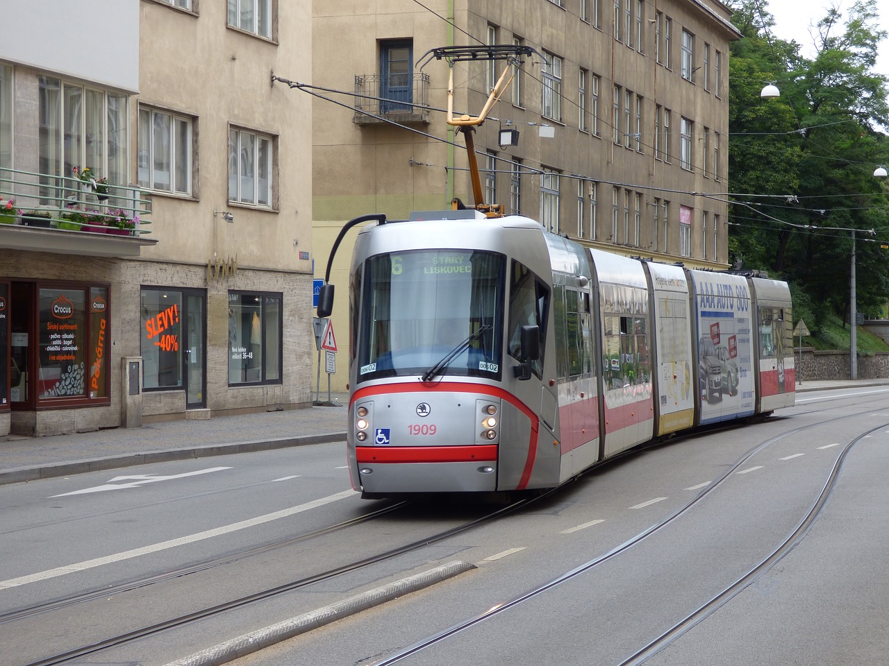 tram the vehicle drive free photo