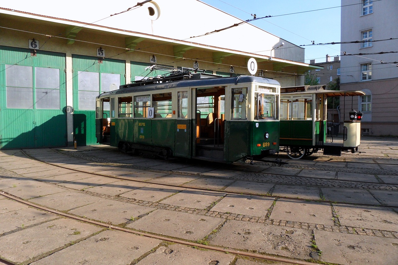 tram  monument technology  tech free photo