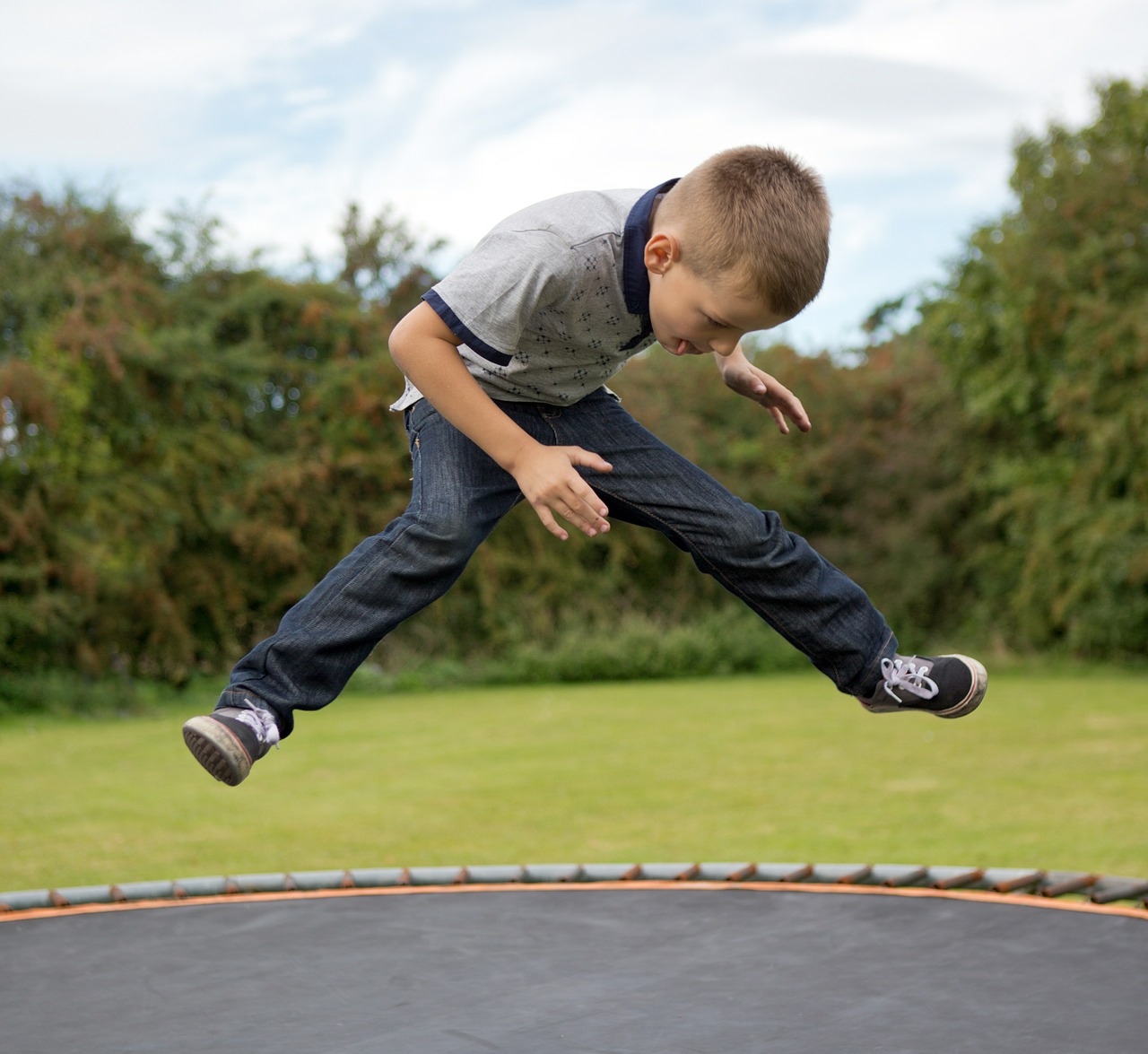 trampoline boy little free photo