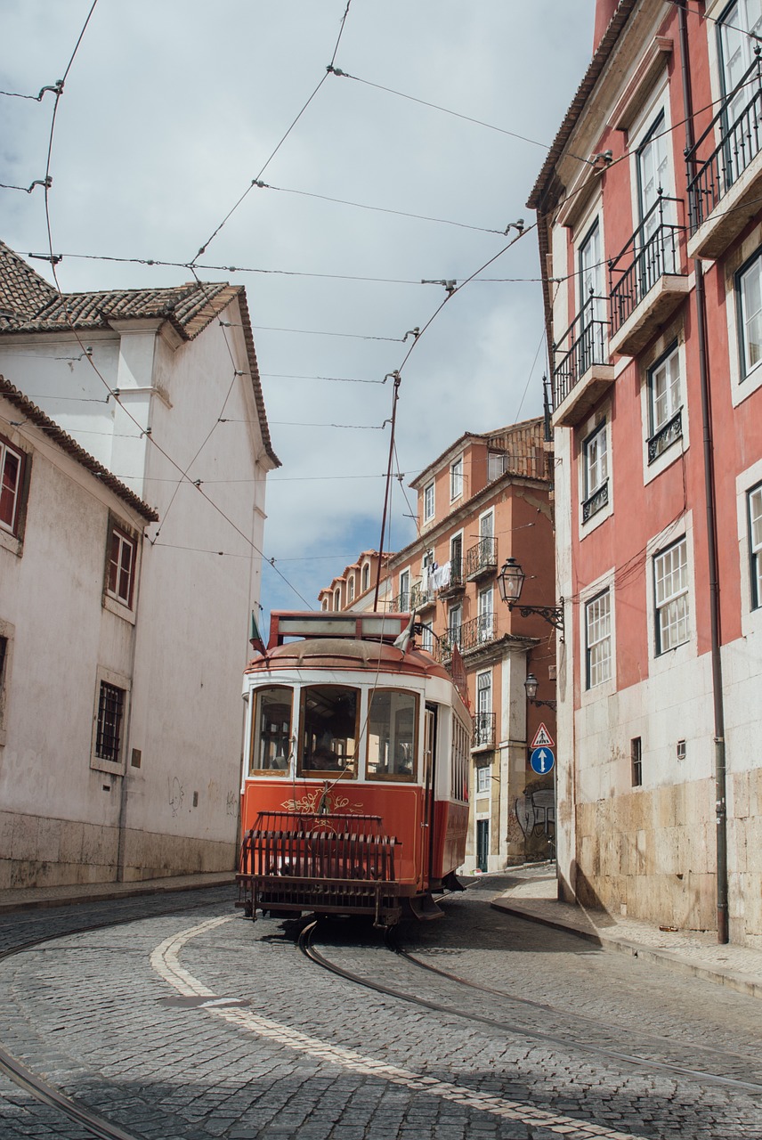 tramway public transport free photo