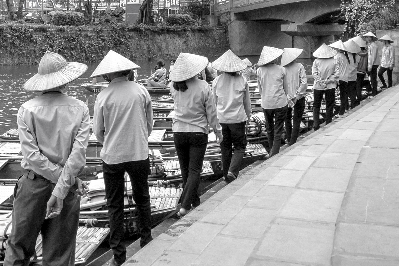 trang an vietnam people free photo