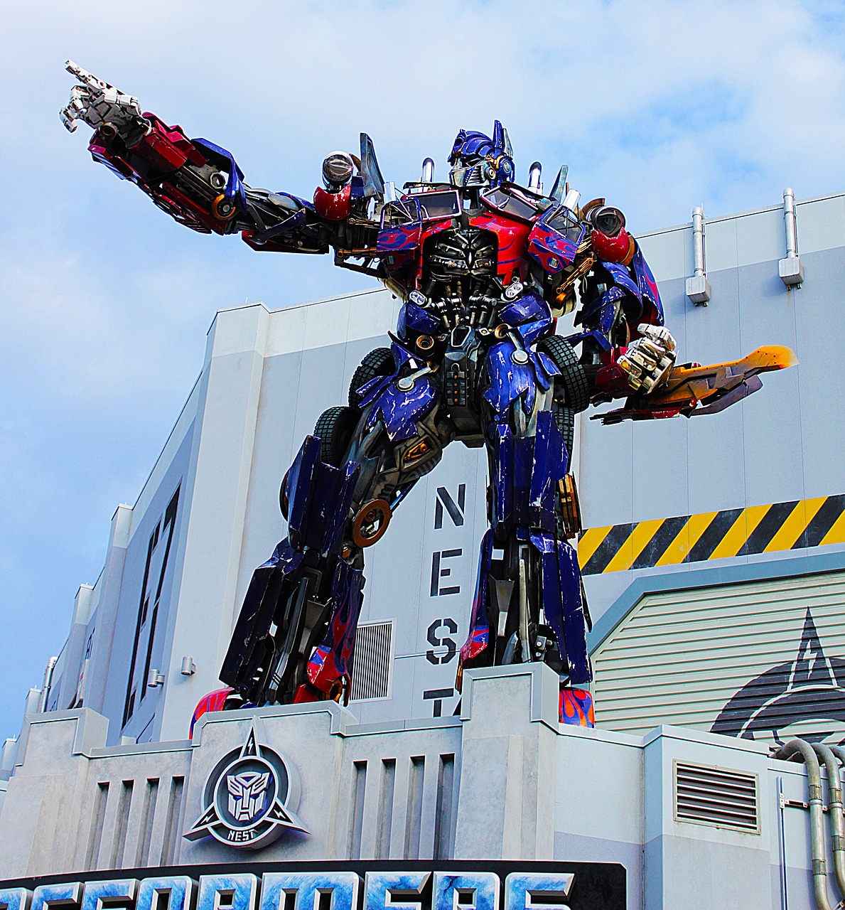 transformers optimus prime car free photo