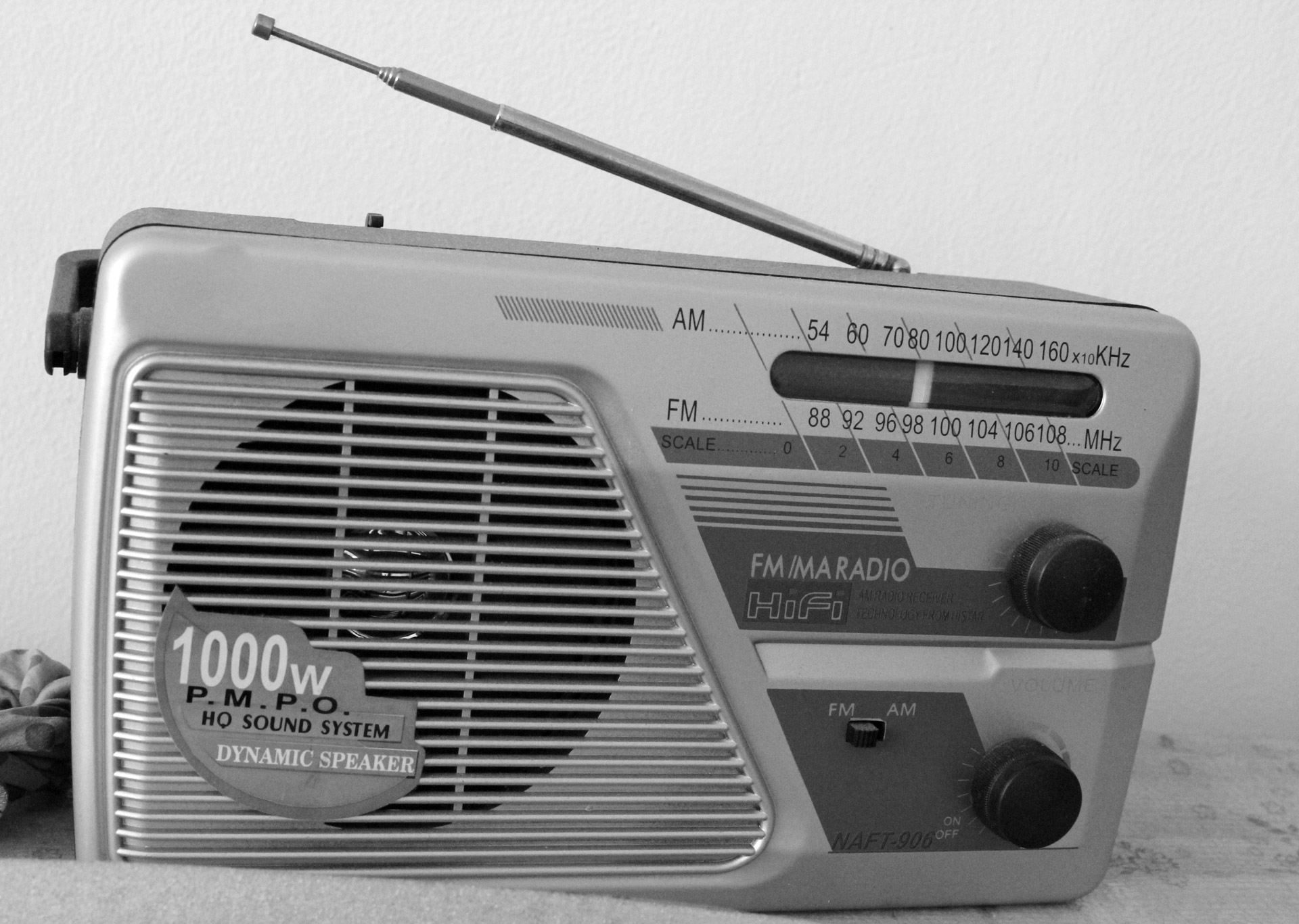 transistor radio radio sounds free photo