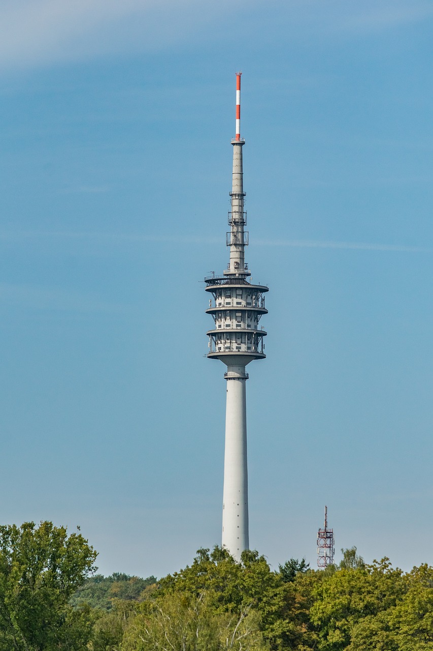 transmission tower  berlin  tower free photo
