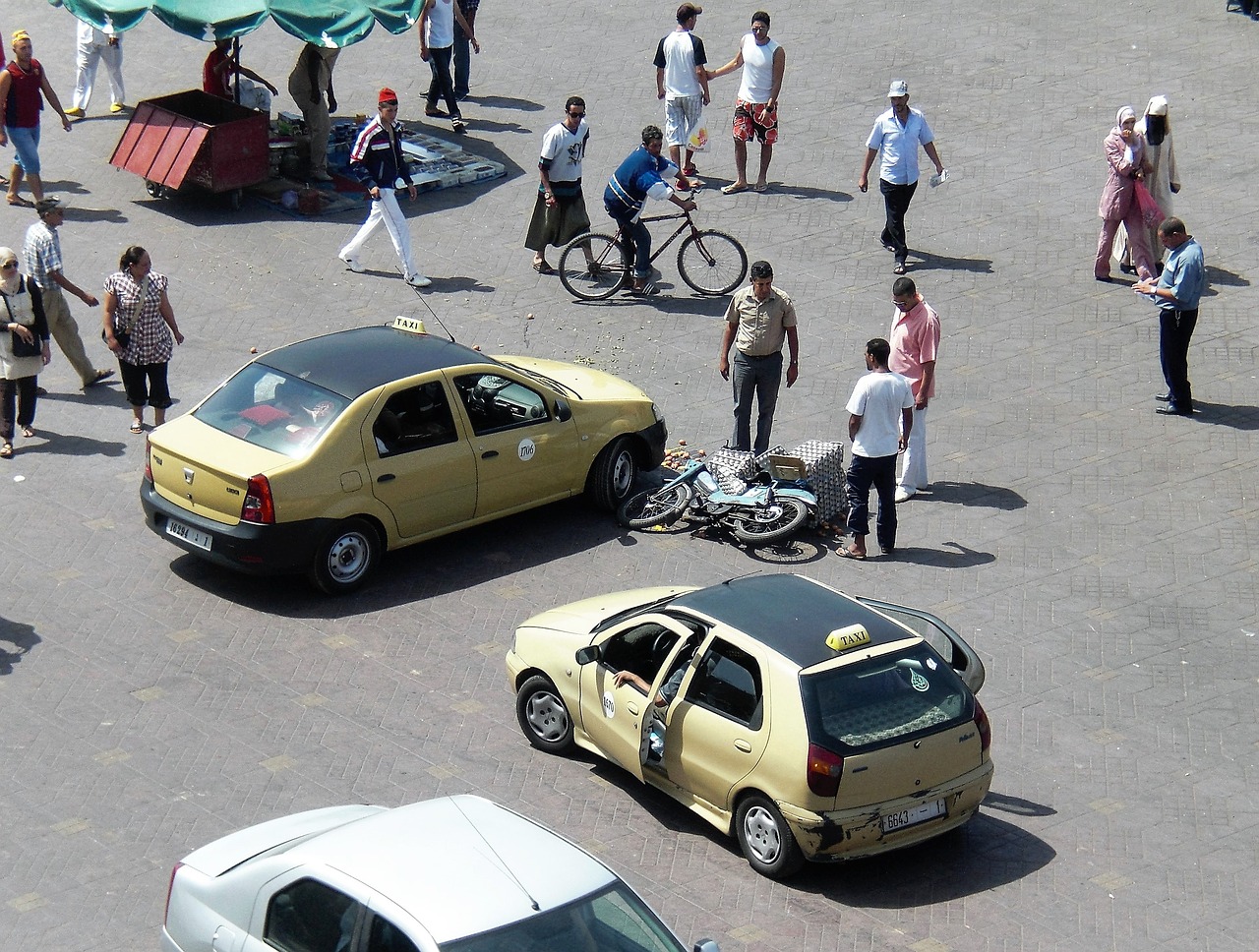 transport taxi chaos free photo