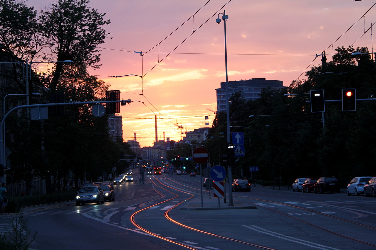 transport  street  city free photo