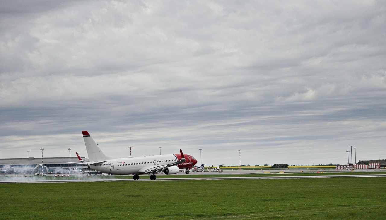 transport  aircraft  airport free photo