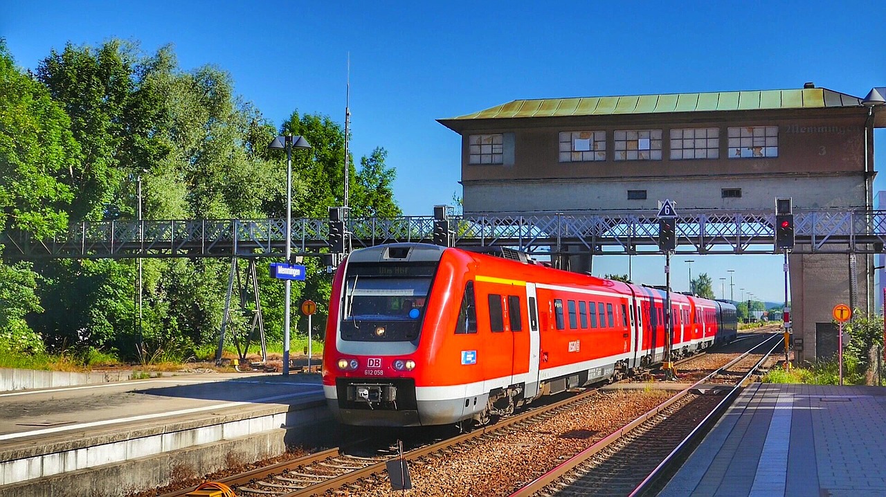 transport system  travel  road free photo