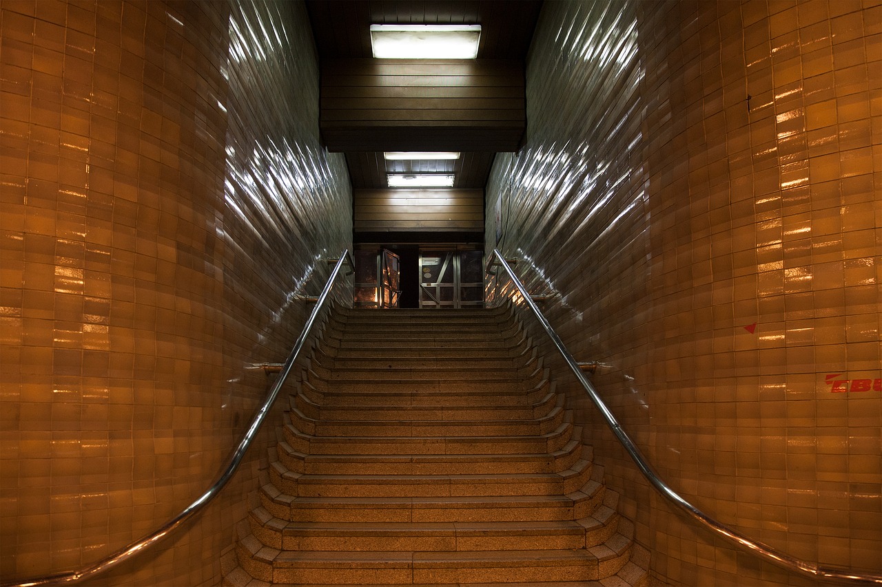 trap tiles metro free photo