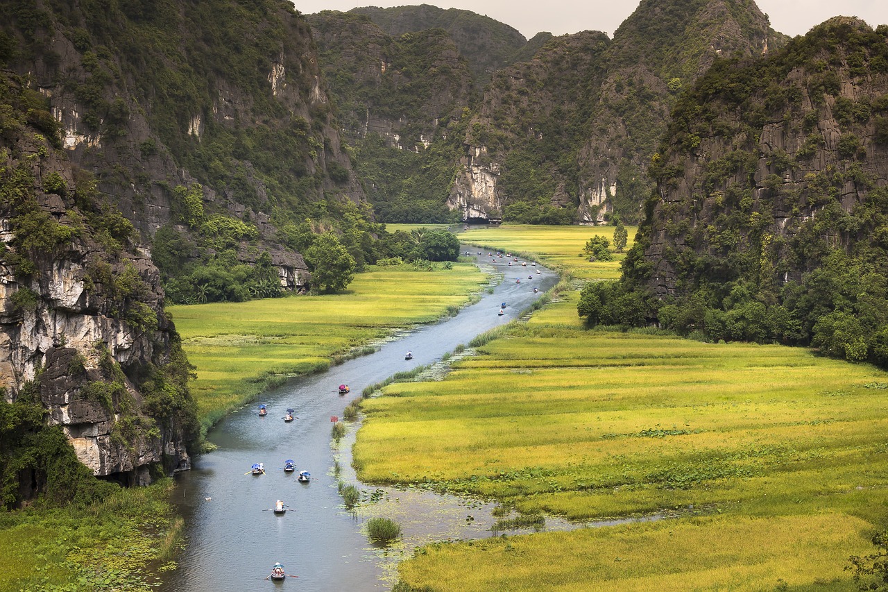 travel  the boat  province free photo