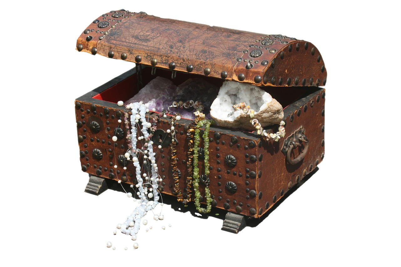 treasure chest chest gems free photo