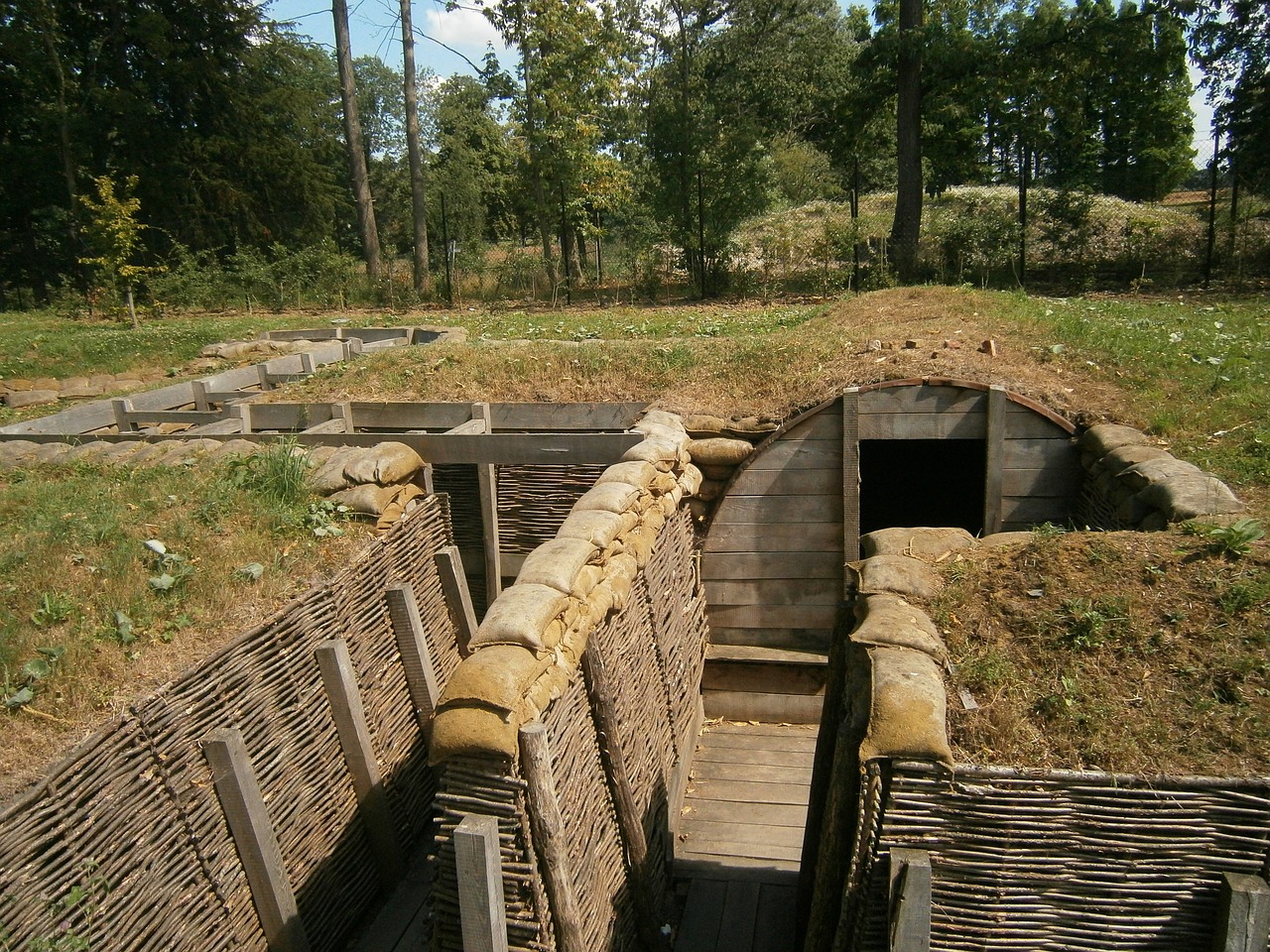 trench replica first world war free photo